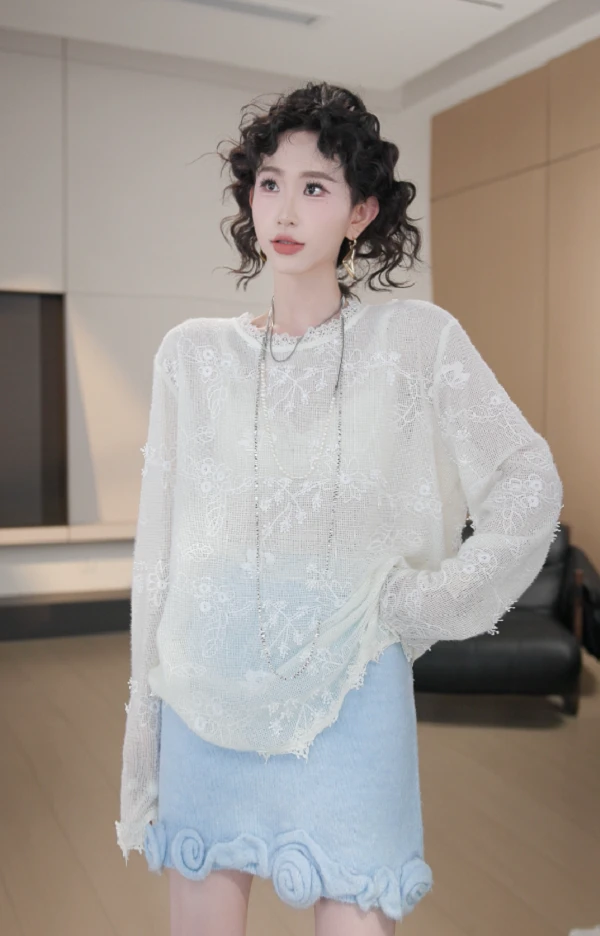 颖子定制【漫漫风月】法式蕾丝勾花长袖T恤女气质宽松圆领上衣6661