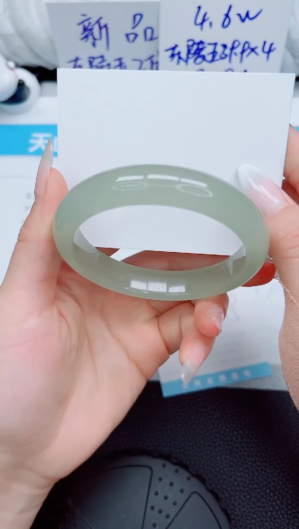 石英质玉手镯未镶嵌192-63.5