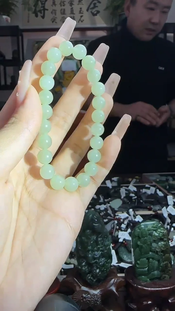 颈饰未镶嵌和田玉手串