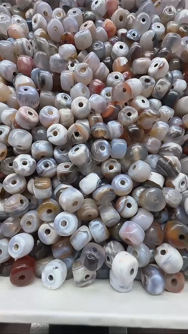 未镶嵌颈饰玛瑙/玉髓玛瑙 每单两颗