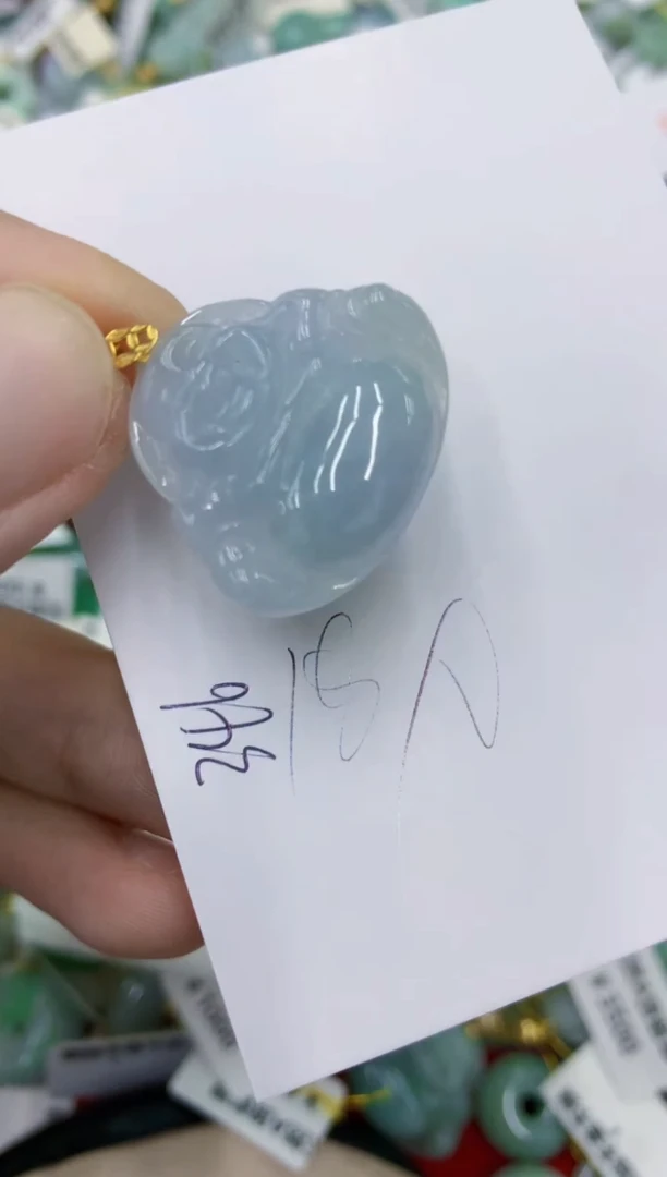 翡翠18K金镶嵌颈饰11111111111