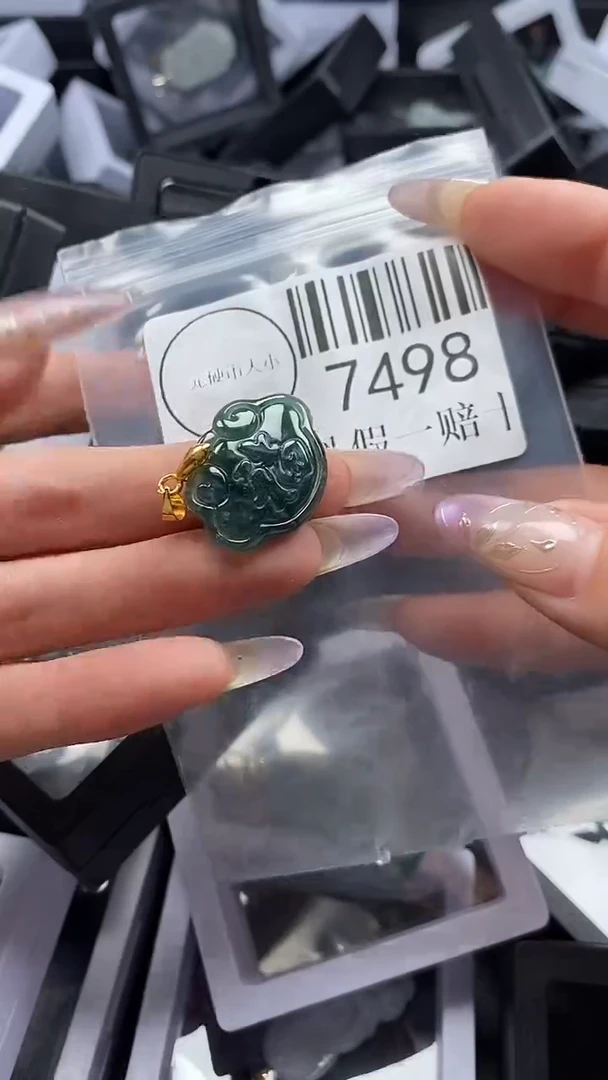 吊坠(不含链)未镶嵌翡翠7498