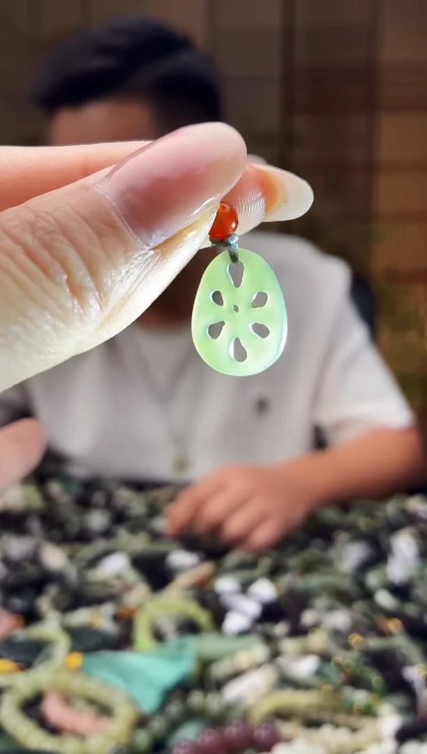 颈饰未镶嵌和田玉多样性发货，拍一发一