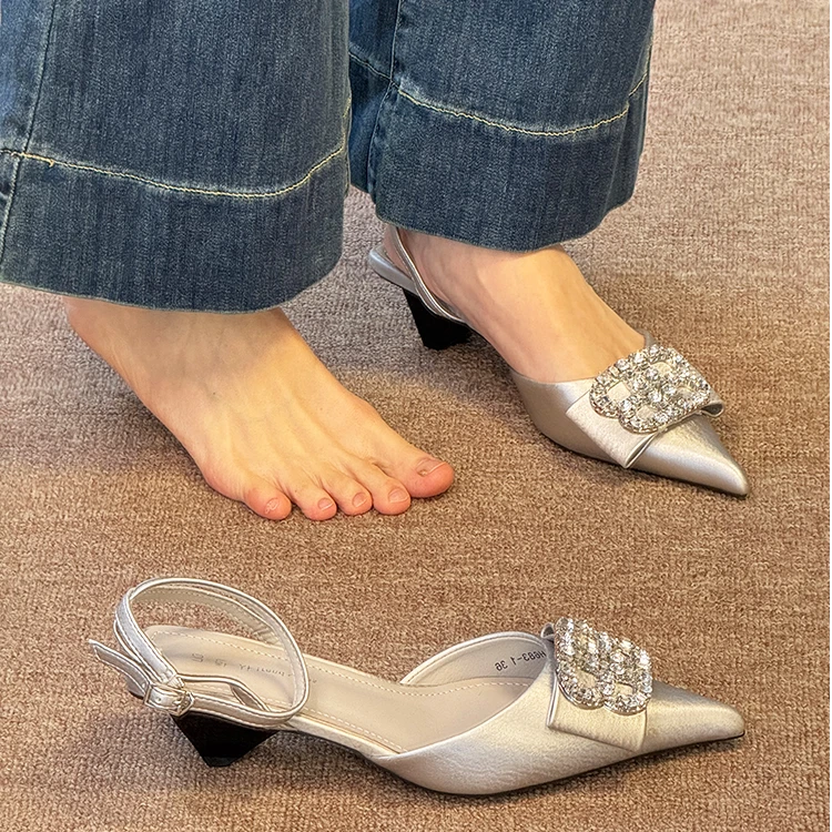 仙女气质包头凉鞋女2025夏季新款水钻b扣绝美浅口单鞋尖头高跟鞋