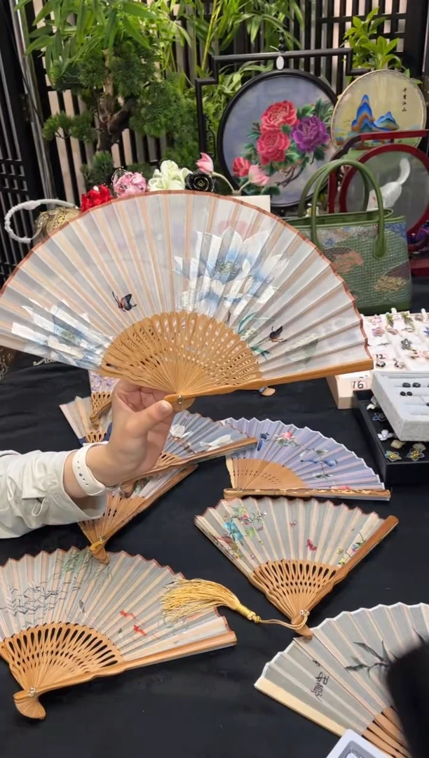 织绣呆****Y非遗手工苏绣饰品