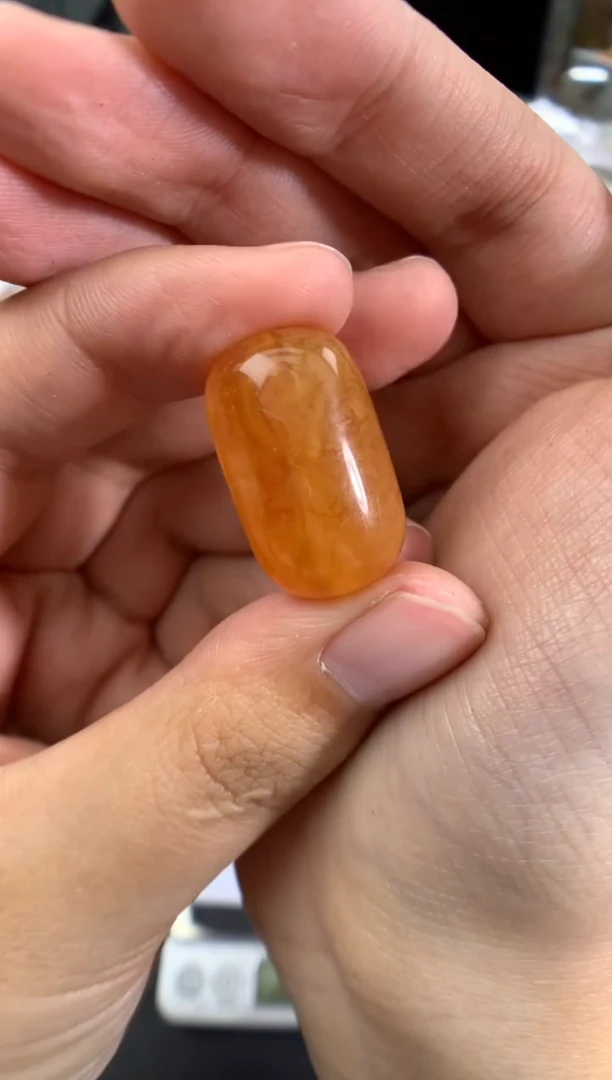 蜜蜡未镶嵌珠宝奇石1