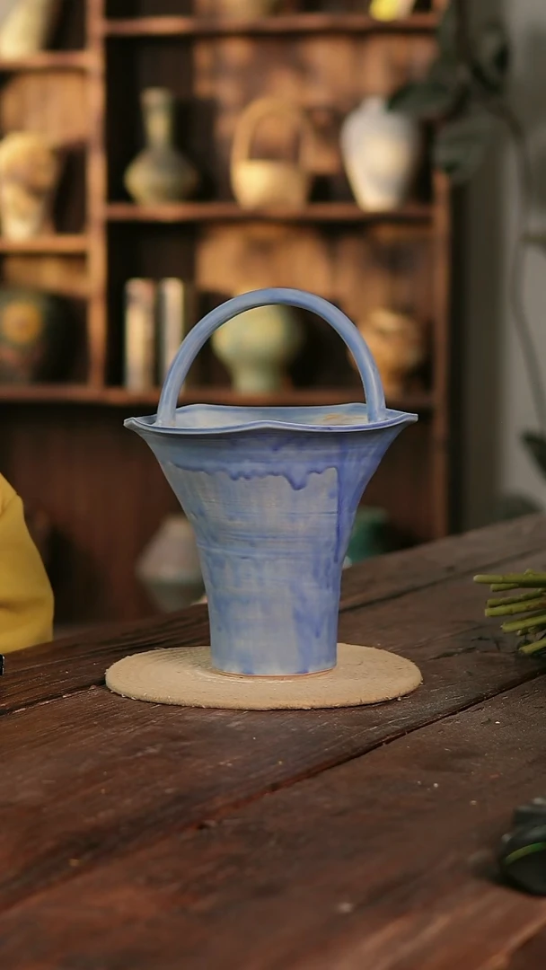 摆件11-147高20口20误差2无孔