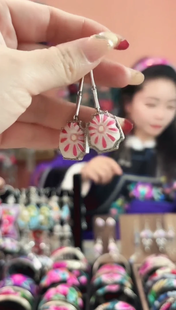 织绣艺枝独绣手工饰品66*