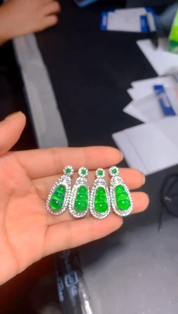 定制翡翠未镶嵌15多样性发货（发其一）