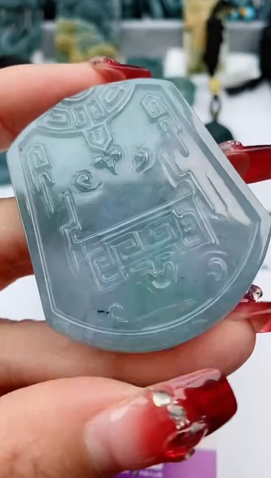 【闪购商品】翡翠颈饰未镶嵌