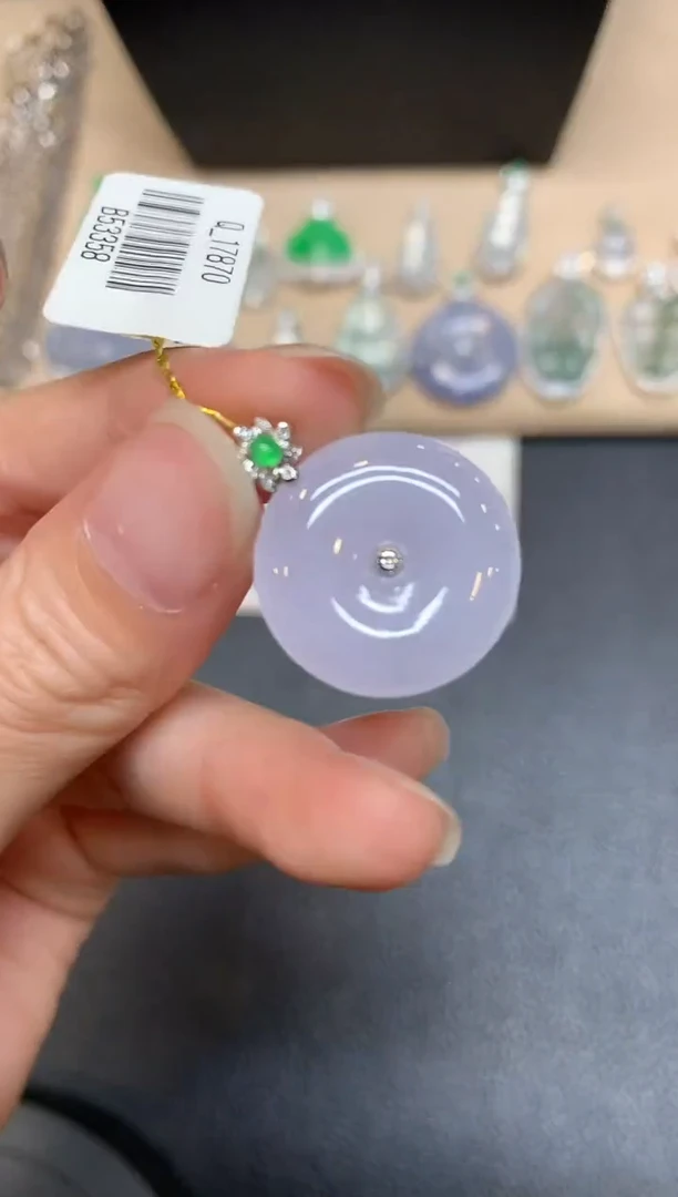 【闪购商品】翡翠颈饰18K金镶嵌）无服务费