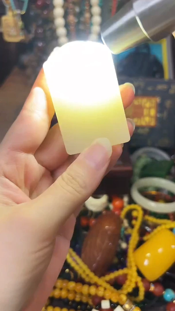 和田玉未镶嵌颈饰..................