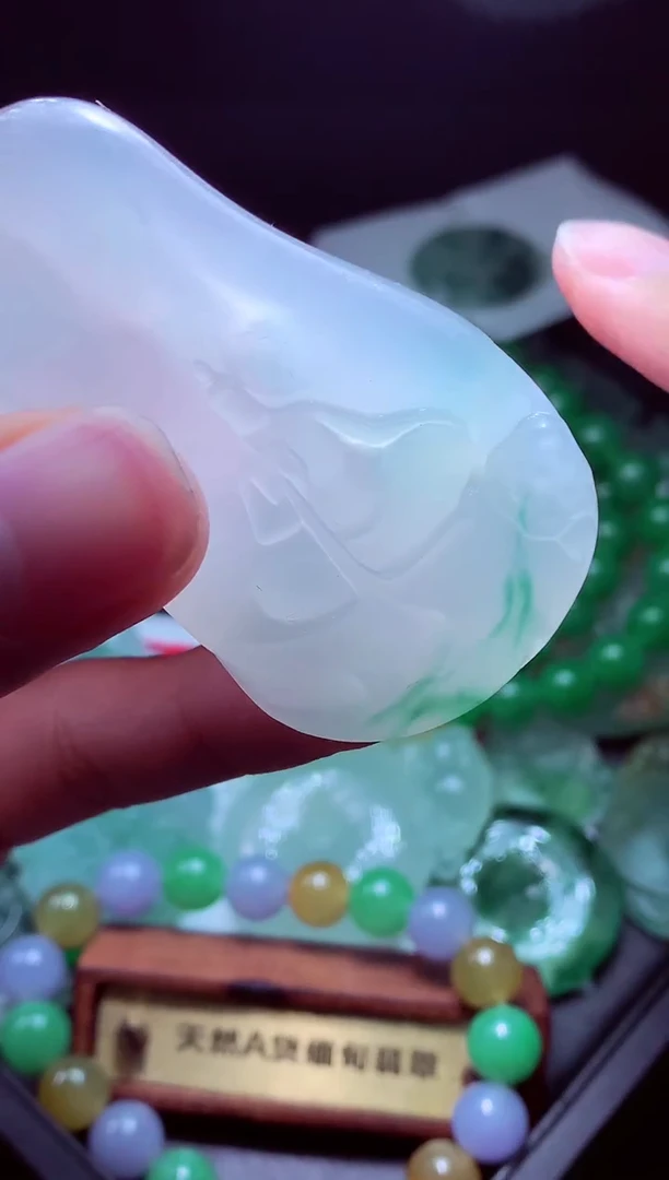 未镶嵌定制翡翠0***?毛货翡翠定制