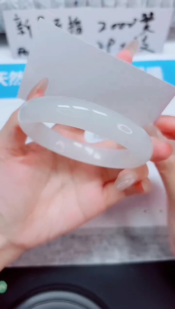 未镶嵌手镯石英质玉19-60