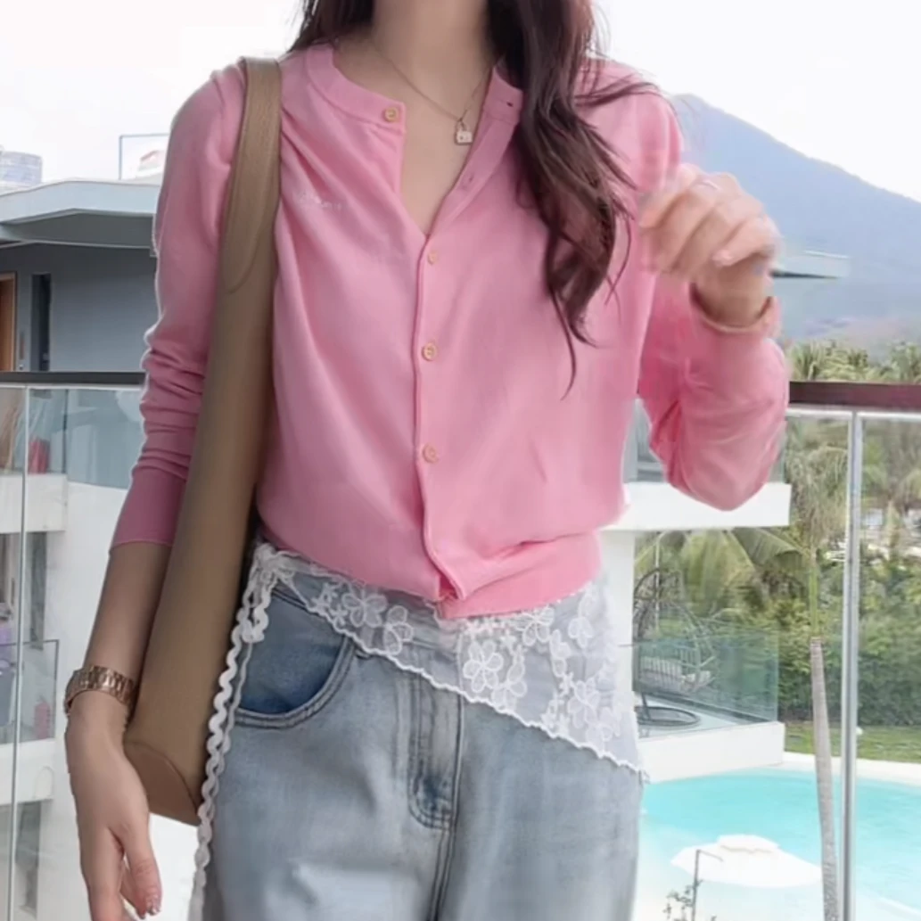 设计感单排扣圆领针织开衫女2025新款春夏时尚休闲百搭纯色上衣