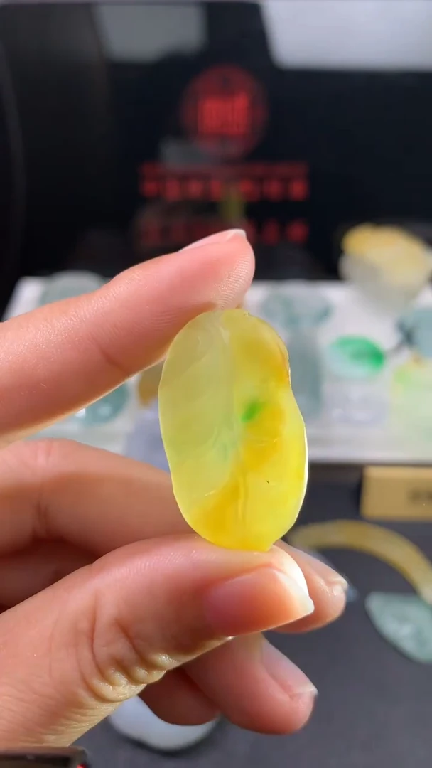 定制翡翠未镶嵌