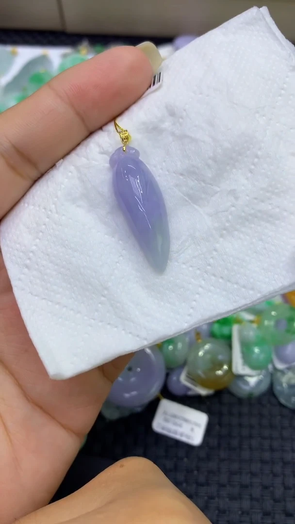 颈饰18K金镶嵌翡翠天然缅甸A货翡翠