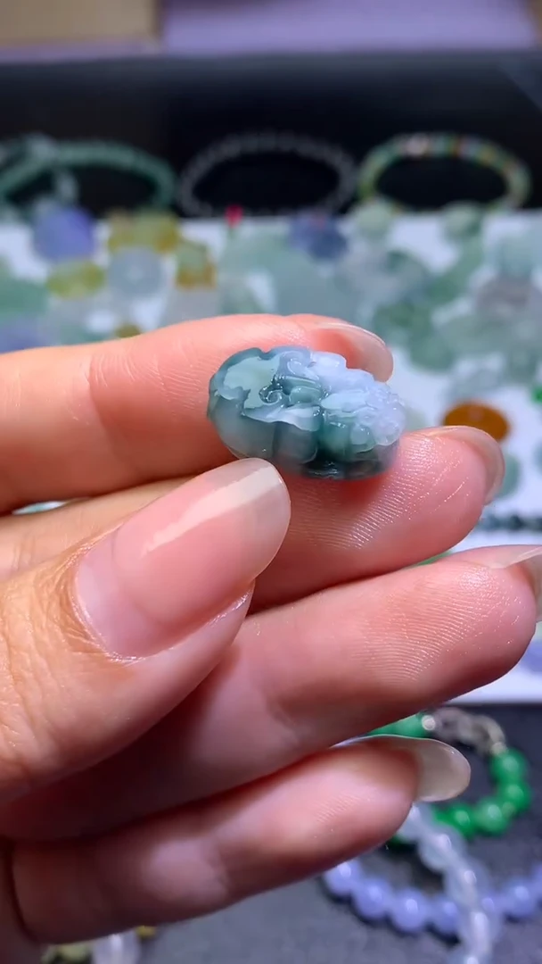 未镶嵌定制翡翠毛货