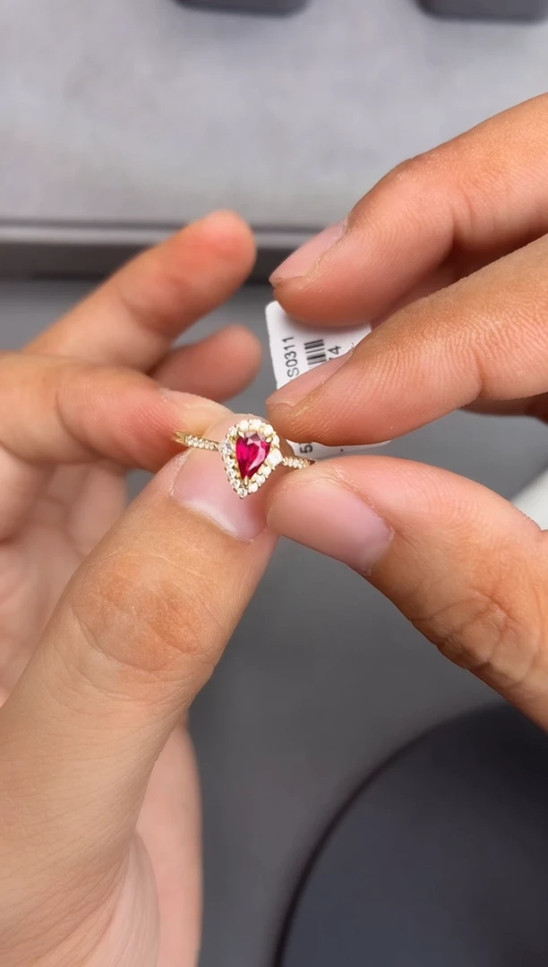 18K金镶嵌戒指红宝石0.4ct/七天鉴赏