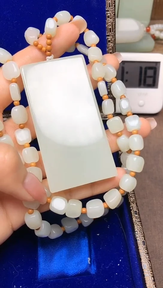 【闪购商品】和田玉颈饰未镶嵌无事牌