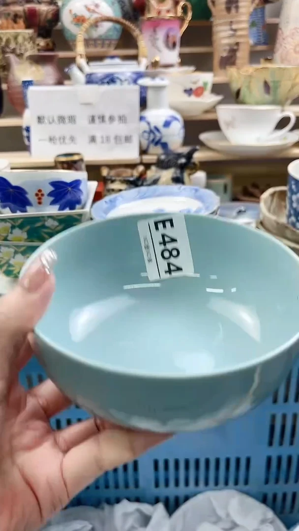 瓷片萌****)E484不退不换.感谢理解