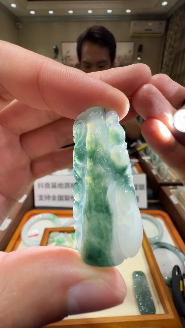 颈饰未镶嵌翡翠-纯天然缅甸A货翡翠大竹节吊坠-