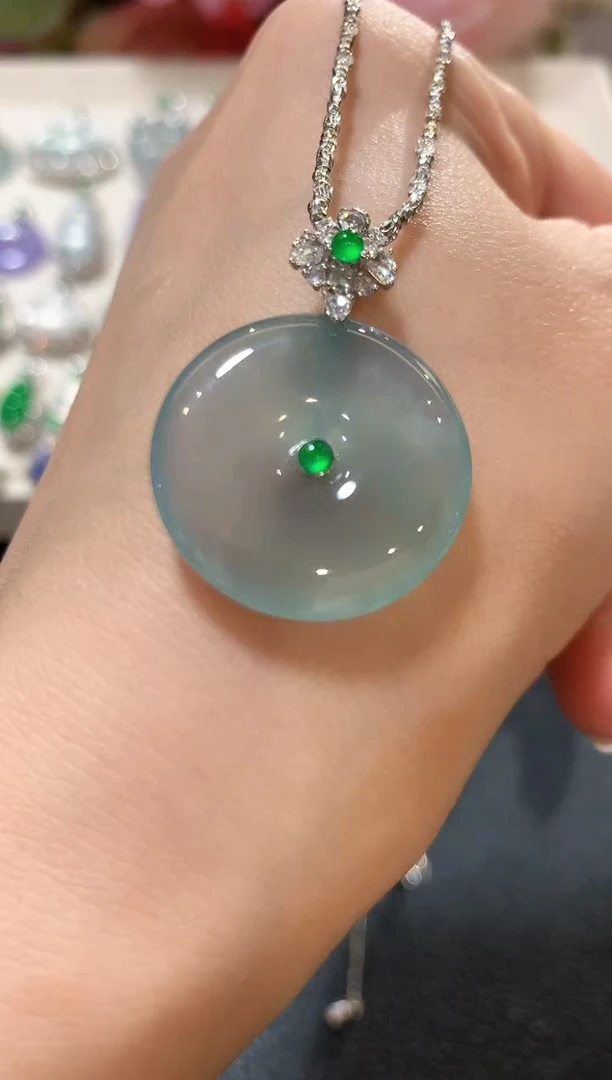 吊坠(不含链)18K金镶嵌翡翠n44