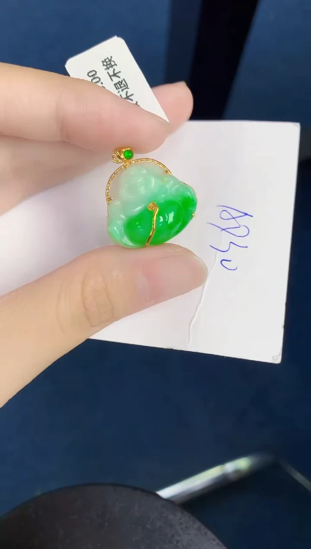翡翠18K金镶嵌颈饰天然翡翠緬甸A貨