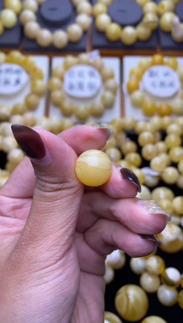 裸石琥珀未镶嵌大小姐珠宝82