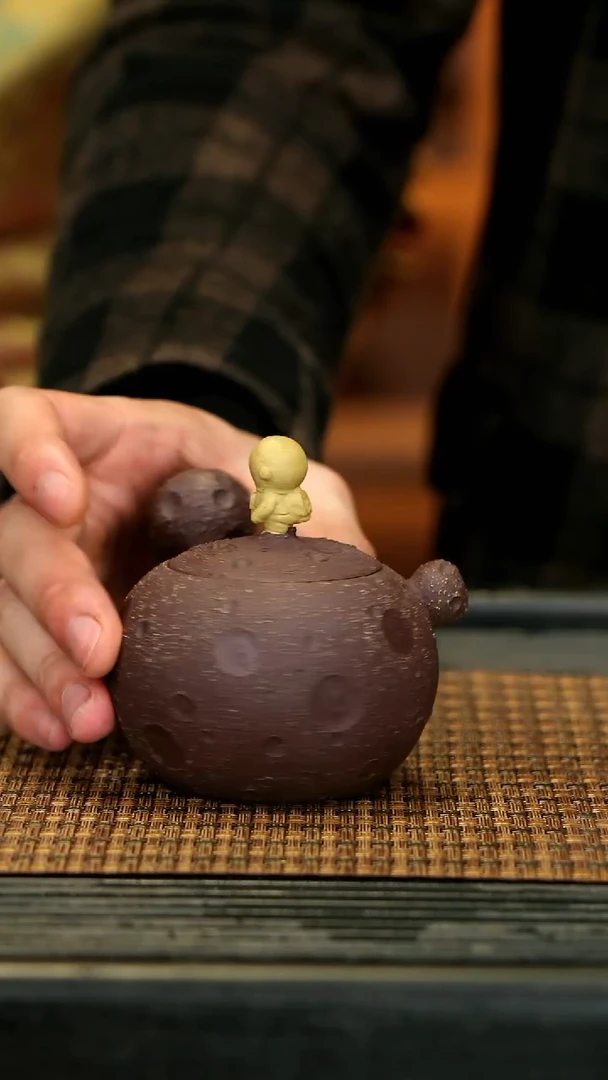 【闪购商品】紫砂茶壶TZP22 星球侧把 紫泥