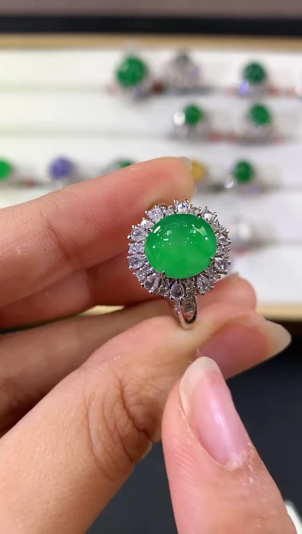 翡翠戒指18K金镶嵌B240