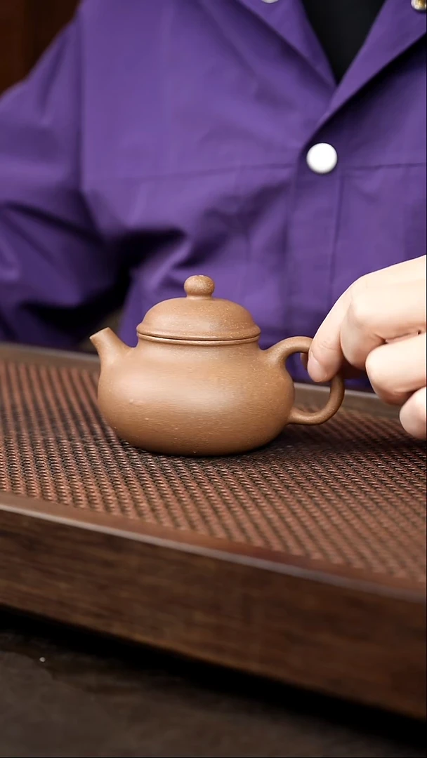 茶壶紫砂老段容天