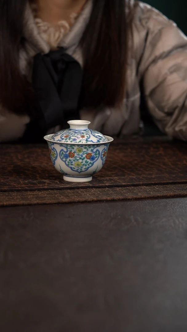 【闪购商品】杯聚澜堂斗彩如意开窗元宝盖碗