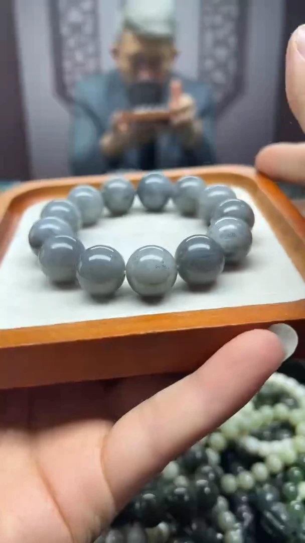 【闪购商品】和田玉手串未镶嵌点墨青花卡18多样性拍一发一