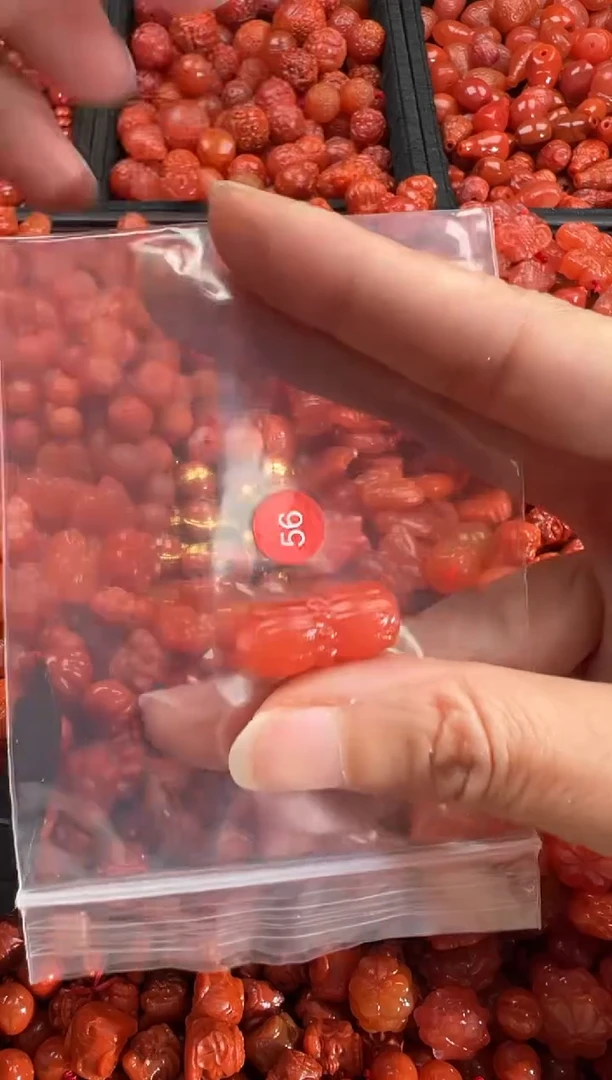 【闪购商品】南红玛瑙颈饰未镶嵌1