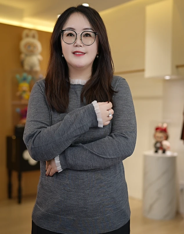 【深圳霞姐】秋季上新大码女装显瘦木耳边长袖拼接上衣