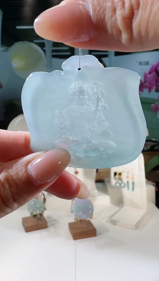 翡翠未镶嵌吊坠(不含链)不动