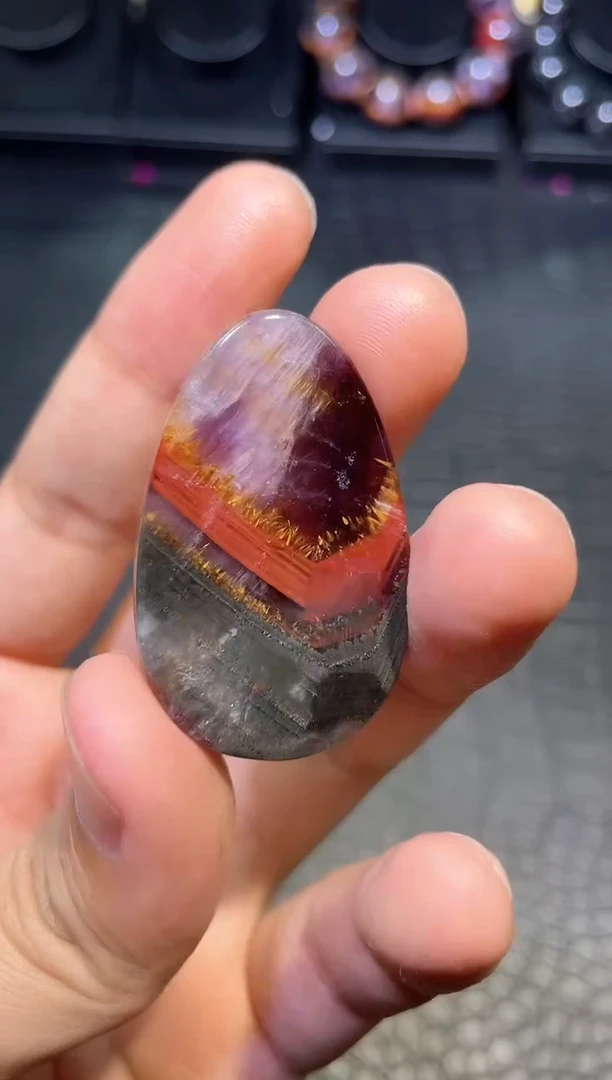 【闪购商品】水晶裸石未镶嵌极光裸石吊坠（多样性发其一）