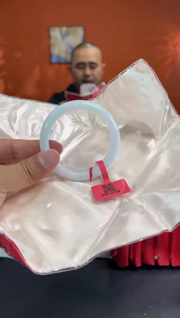 未镶嵌手镯翡翠5        圈口55