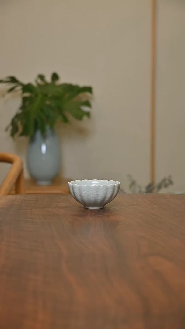 菊瓣 粉青釉 微瑕 朱家汝窑