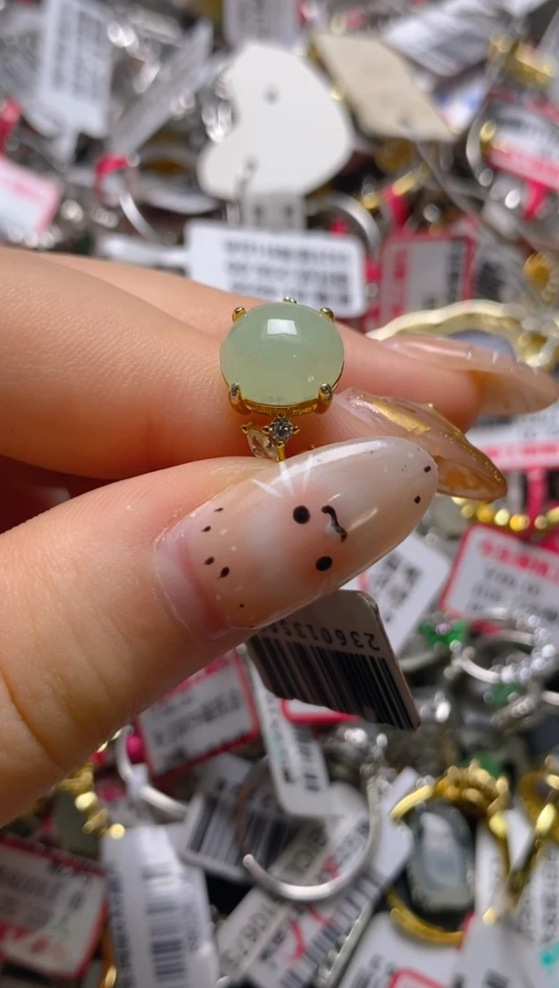 银S925镶嵌戒指翡翠百内无证书