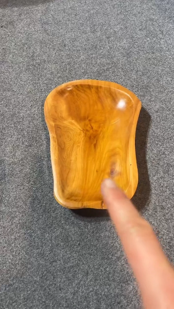 【闪购商品】木水果盘 材质香杉根 手工制作