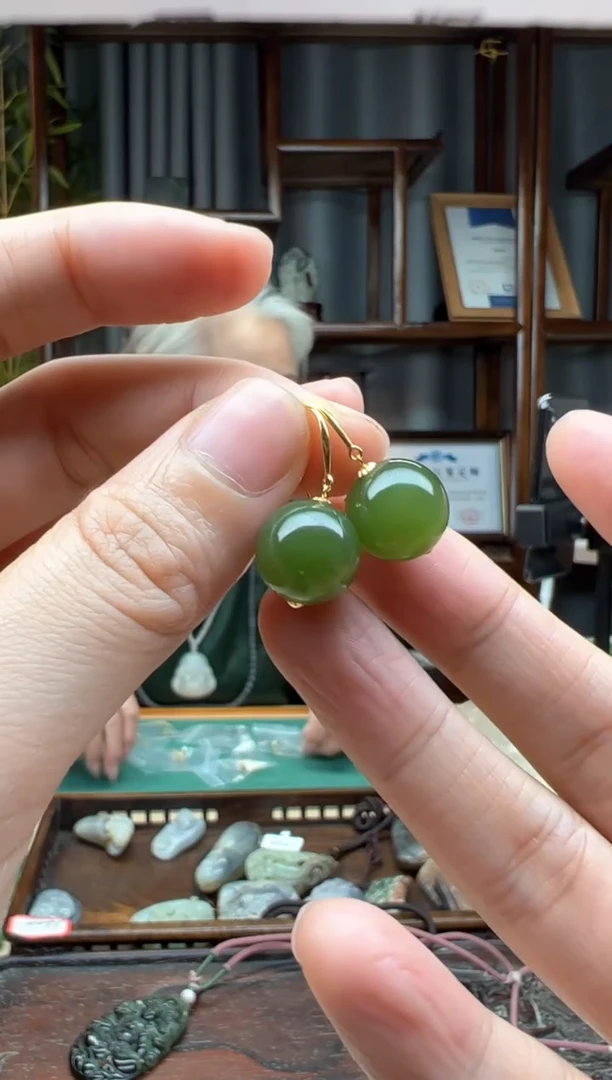 【闪购商品】和田玉颈饰18K金镶嵌耳饰