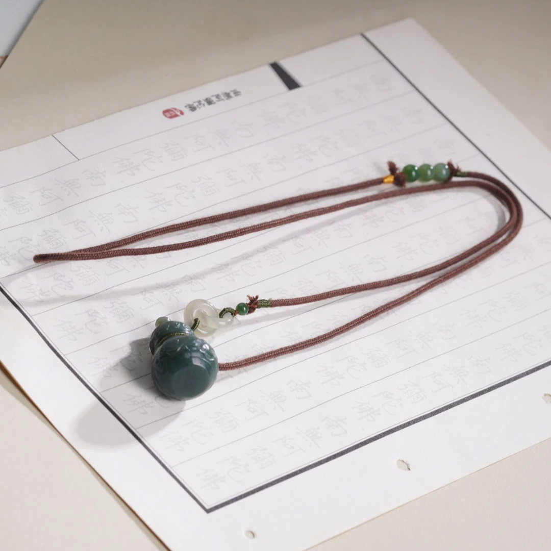 天然和田玉且末葫芦吊坠设计款项链—多样性发其一