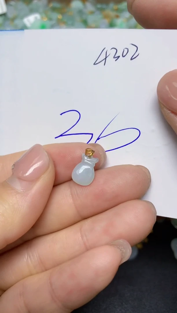 【闪购商品】翡翠挂件18K金镶嵌 天然翡翠A货