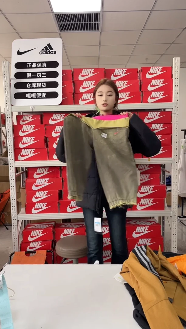 编码380闪购尺码 l Nike/耐克卫衣卫裤以直播间过款为主