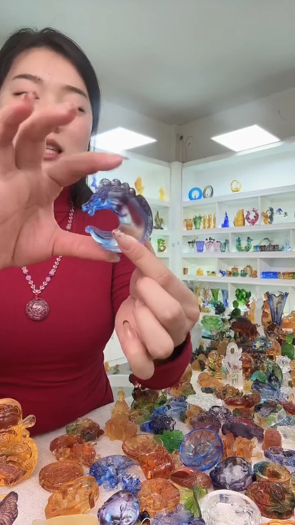 手工艺品琉璃月亮马
