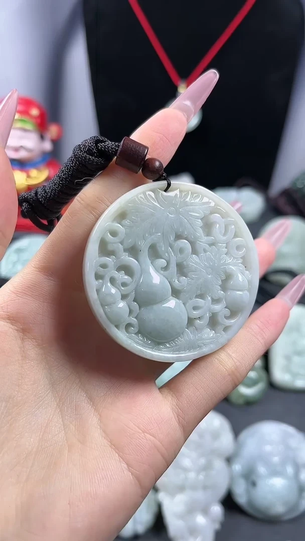 【闪购商品】翡翠颈饰未镶嵌小葫芦