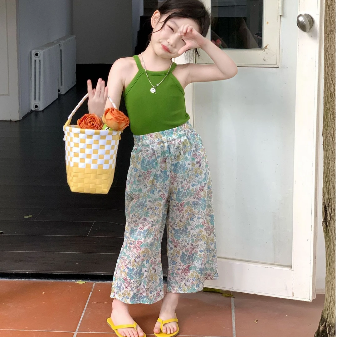 壹妈韩版童装女童夏季洋气儿童时尚挂脖背心上衣宽松碎花裤子套装