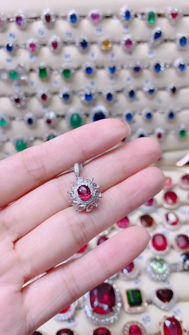 18K金镶嵌18K金吊坠红宝石飘*1